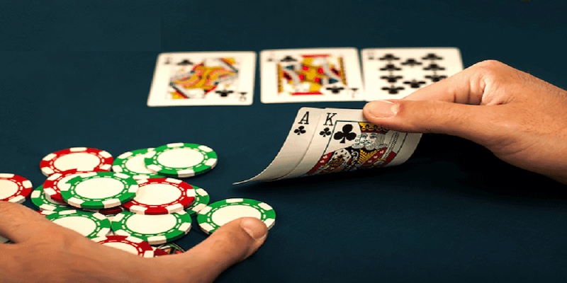 Đây là vòng đặt cược đầu tiên trong Poker